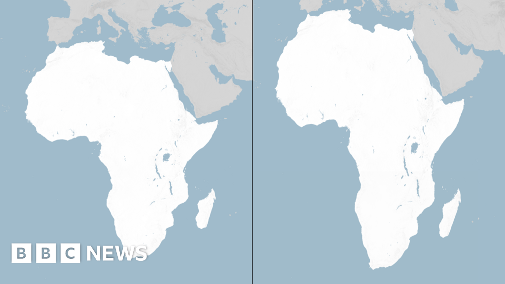UN votes to adopt new world map showing Africa's true size - BBC