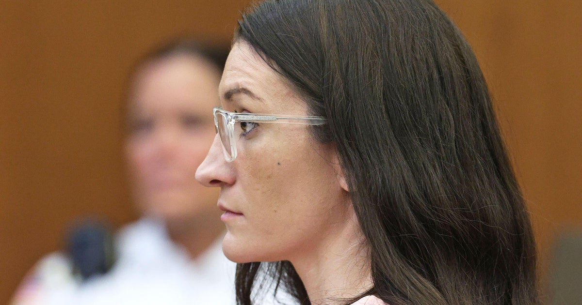 Watch Live: Lindsay Clancy trial resumes with cross-examination of psychiatrist Jennifer Tufts - CBS News